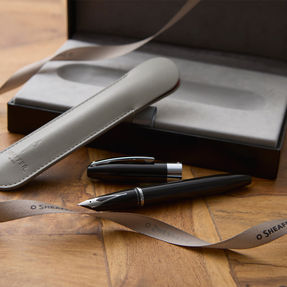 SHEAFFER レガシー ブラックラッカー 万年筆 万年筆 ブラック / LAGACY ( レガシー ) | Pellepenna GOODS SHOP