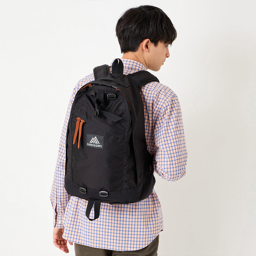 バックパック DAY PACK JP デイパック ブラック / CLASSIC