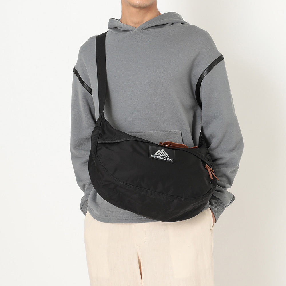 ショルダーバッグ SATCHEL M V3 ( サッチェル ) ブラック / CLASSIC