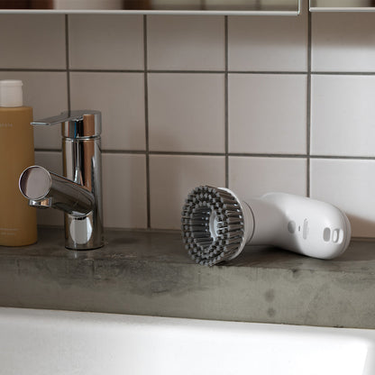 電動ブラシ ホワイト / XJR-J010 【激落ちくん】