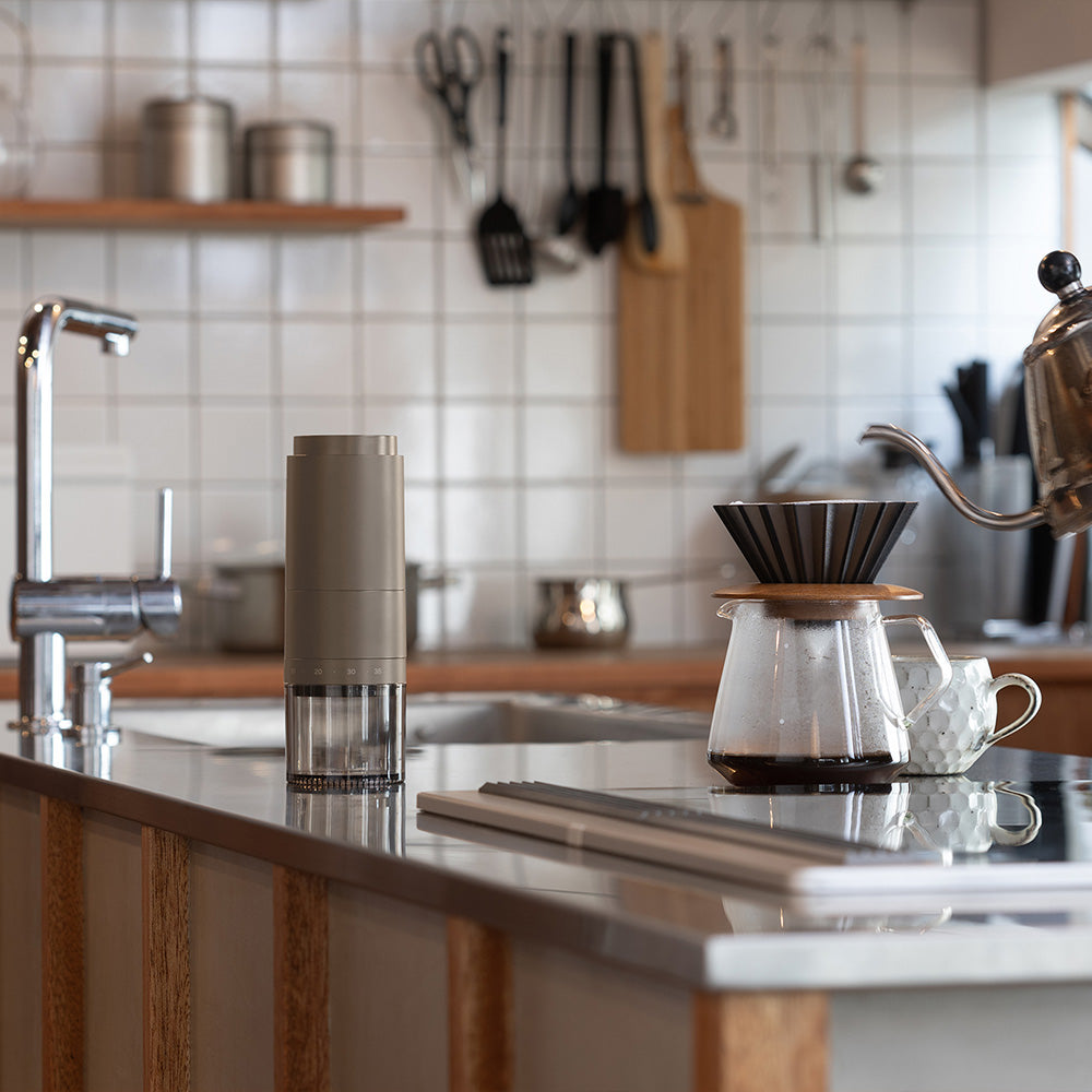 電動コーヒーミル ブラウングレー / XKM-J110 | Pellepenna GOODS SHOP