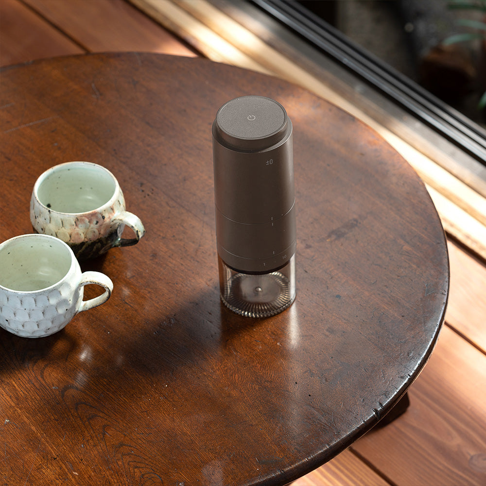 電動コーヒーミル ブラウングレー / XKM-J110 | Pellepenna GOODS SHOP