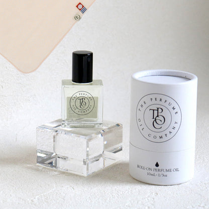 パフュームオイル 10ml + タオルハンカチ パウダーピンク / Premium Gift Set