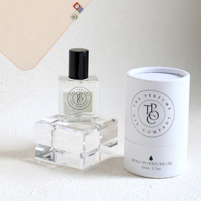 パフュームオイル 10ml + タオルハンカチ パウダーピンク / Premium Gift Set