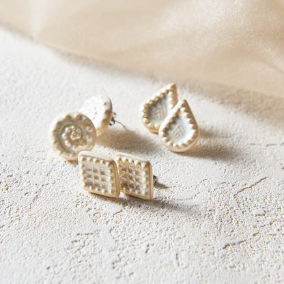 ピアス コイル / 人魚の涙