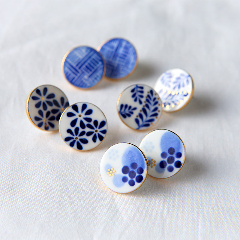 ピアス 織柄 / 手描きの丸いタイル