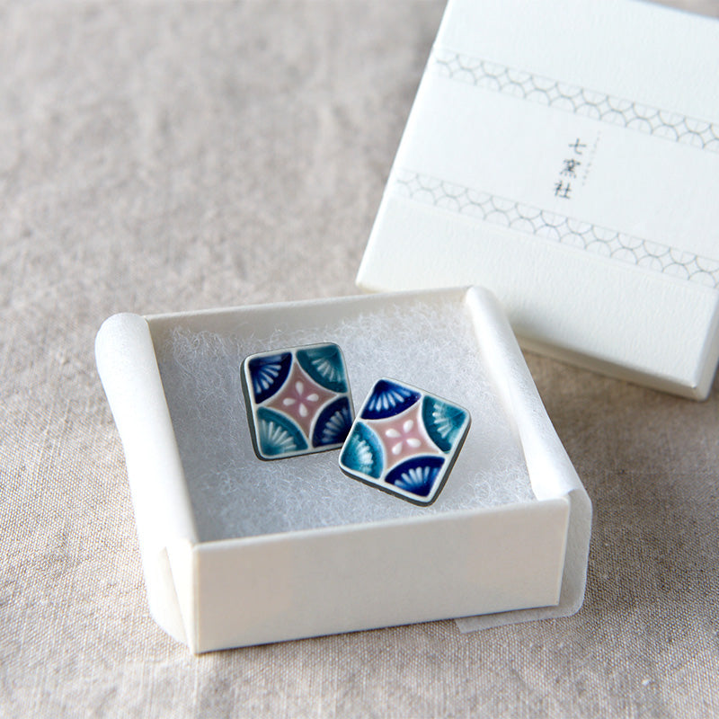 ピアス 手毬 緑 / マジョリカ