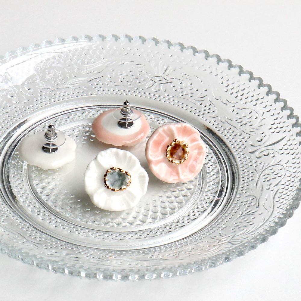ピアス 白 / 優花 | Pellepenna GOODS SHOP | ペレペンナ グッズ