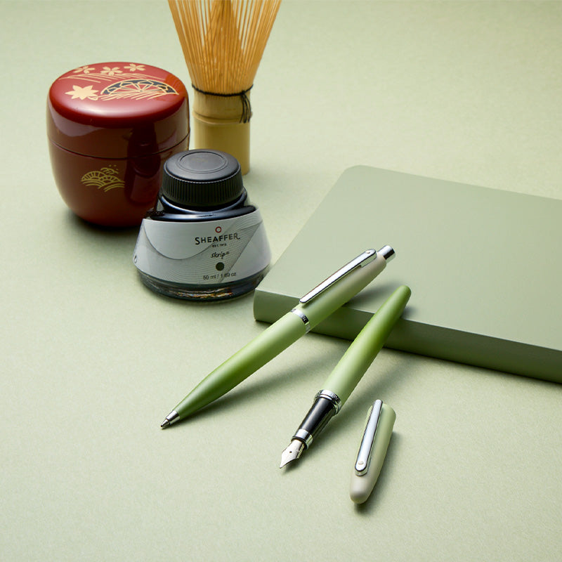 万年筆 Sheaffer® VFM グリーングラデーション E0943143 / MATCHA 抹茶